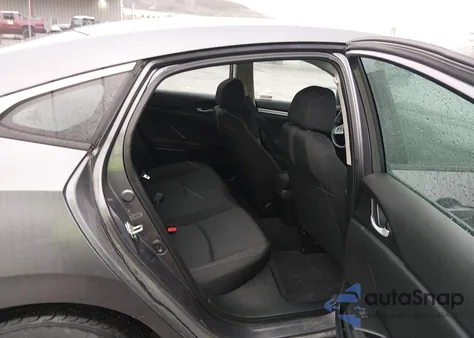 2019 Honda Civic Lx z USA, uszkodzony, nr VIN 19XFC2F66KE026962